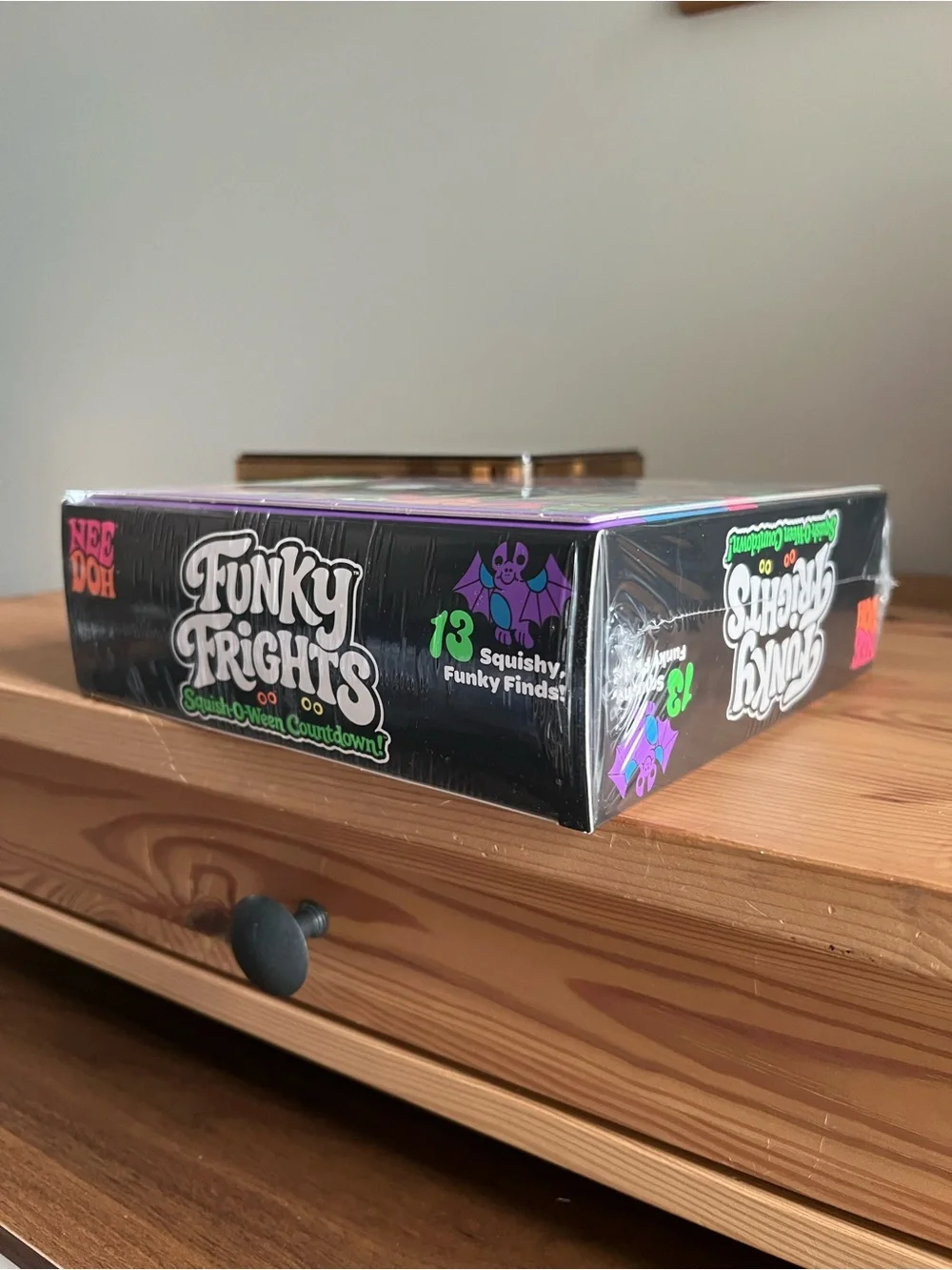 NeeDoh Funky Frights Squish-O-Ween Countdown - Neon Halloween Sensory Set